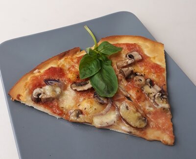 pizza funghi